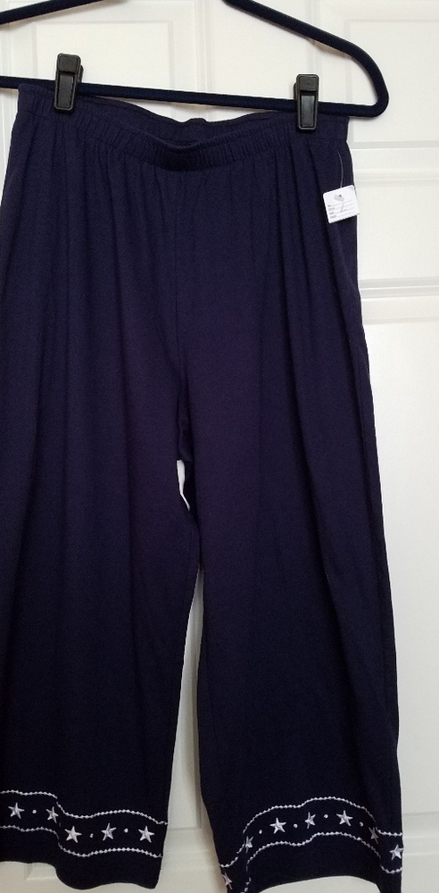 Above the ankle pants, great for beach or any fun